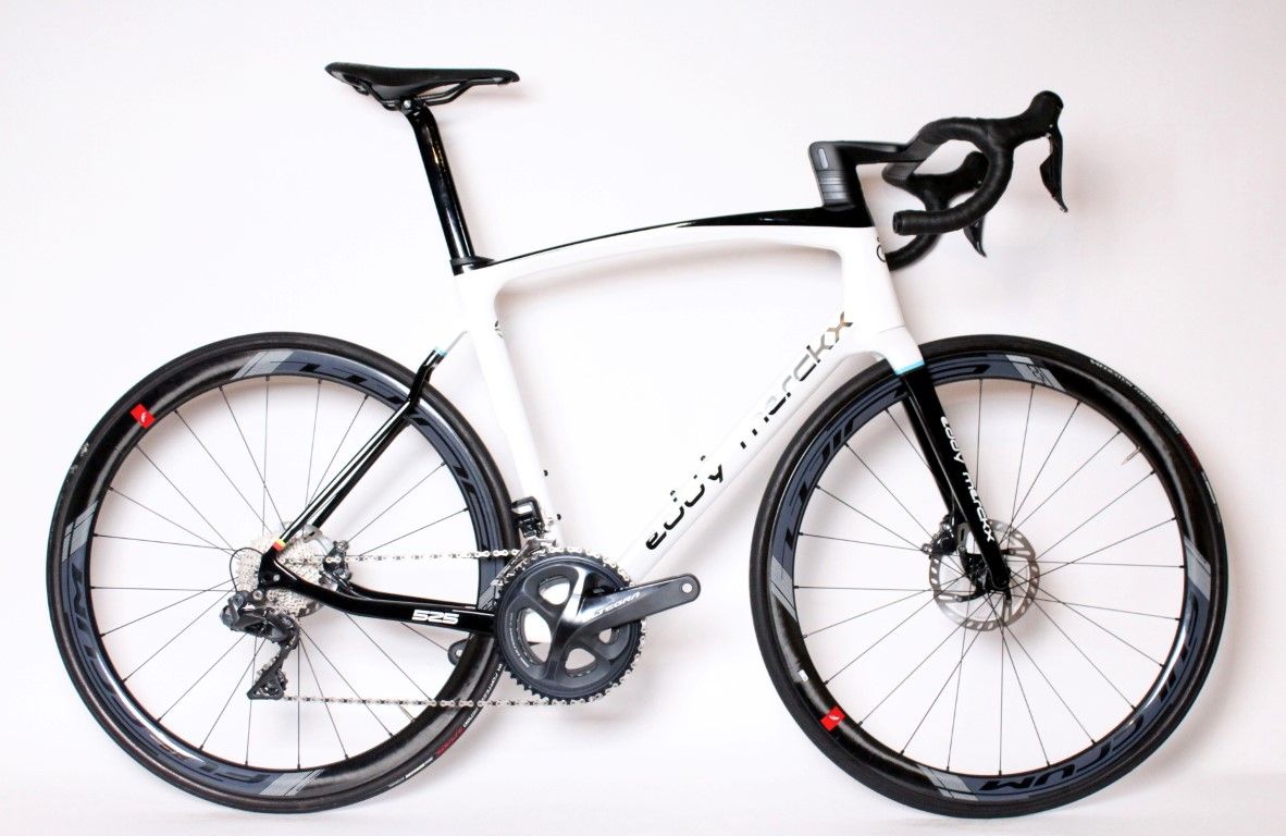 Eddy merckx 2025 525 endurance